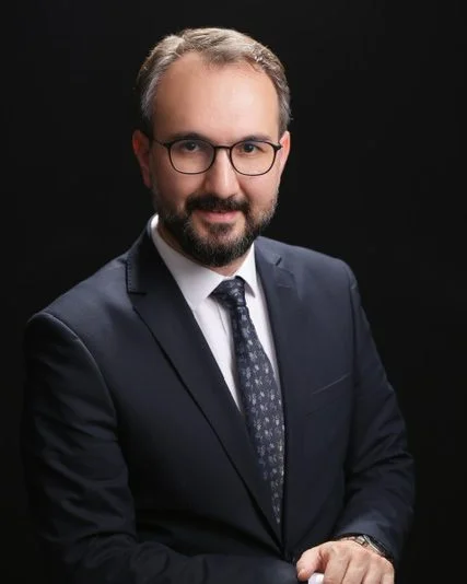Dr. Yasin Kürşad Varsak — Plastik Cerrahi Uzmanı